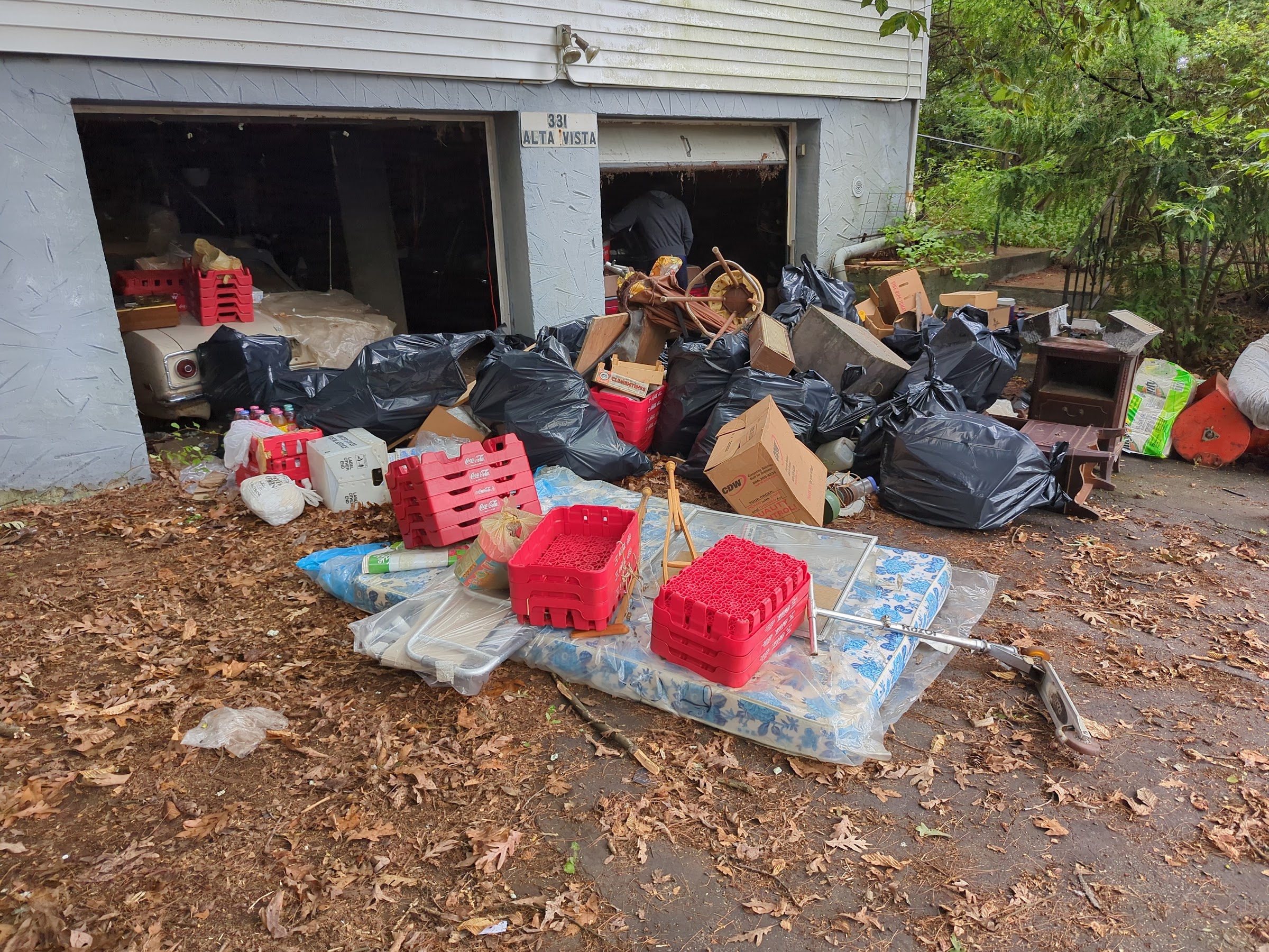 How Does Same-Day Junk Removal Work? - real job photo